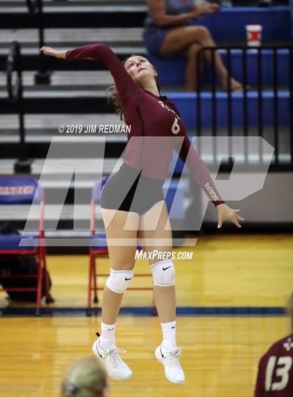 Thumbnail 1 in Rouse @ Leander photogallery.