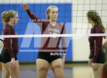 Thumbnail 2 in Rouse @ Leander photogallery.