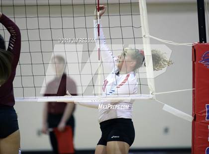 Thumbnail 1 in Rouse @ Leander photogallery.