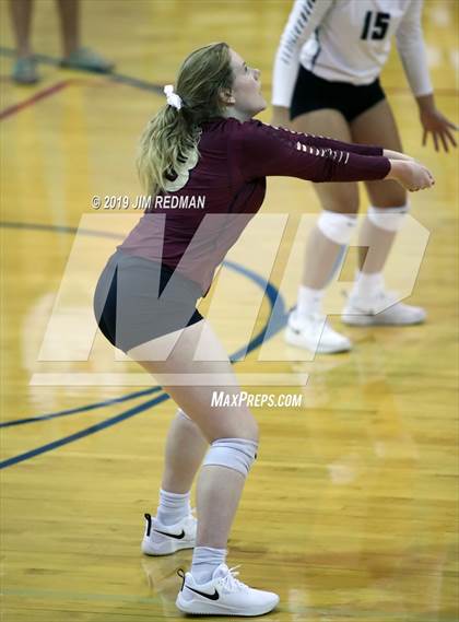 Thumbnail 3 in Rouse @ Leander photogallery.