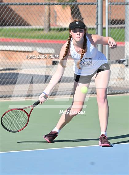 Thumbnail 2 in Northwest Christian vs. Veritas Prep photogallery.