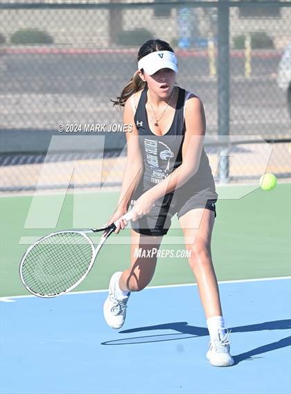 Thumbnail 3 in Northwest Christian vs. Veritas Prep photogallery.