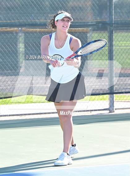 Thumbnail 2 in Northwest Christian vs. Veritas Prep photogallery.