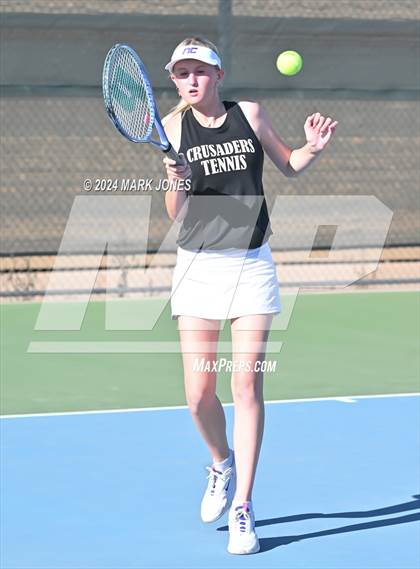 Thumbnail 2 in Northwest Christian vs. Veritas Prep photogallery.