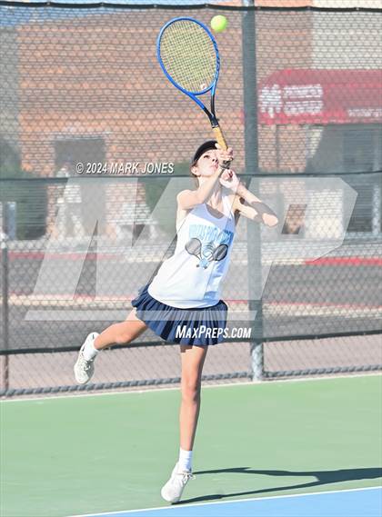 Thumbnail 2 in Northwest Christian vs. Veritas Prep photogallery.