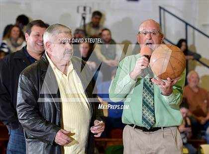Thumbnail 2 in Sheldon vs. Gridley (Gridley Invitational) photogallery.