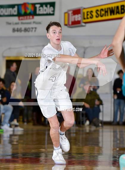 Thumbnail 3 in Sheldon vs. Gridley (Gridley Invitational) photogallery.