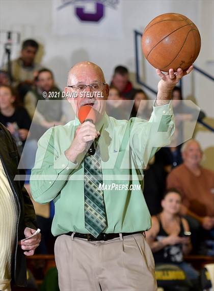 Thumbnail 3 in Sheldon vs. Gridley (Gridley Invitational) photogallery.