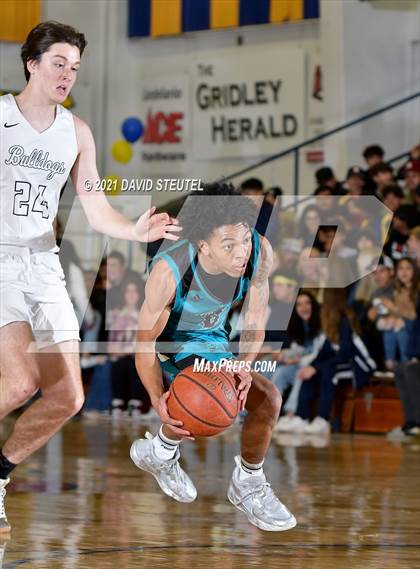 Thumbnail 3 in Sheldon vs. Gridley (Gridley Invitational) photogallery.