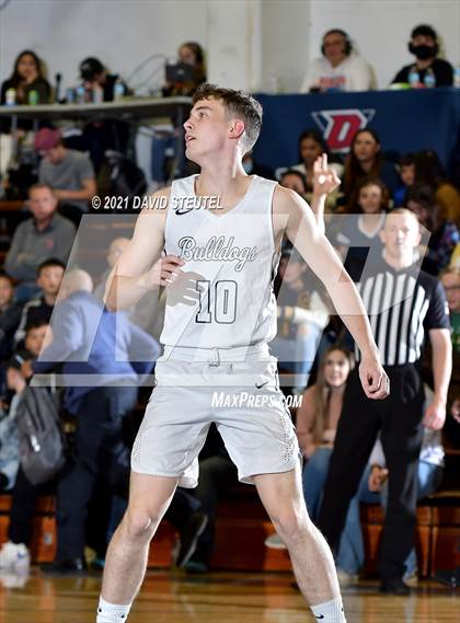 Thumbnail 2 in Sheldon vs. Gridley (Gridley Invitational) photogallery.