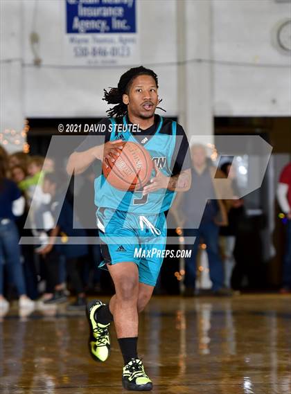 Thumbnail 2 in Sheldon vs. Gridley (Gridley Invitational) photogallery.