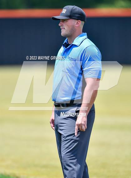 Thumbnail 2 in Garrison vs. Harleton (UIL 2A Region Semifinal Game 2) photogallery.
