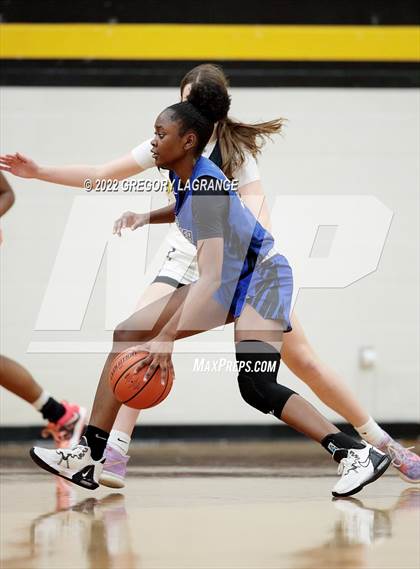 Thumbnail 3 in Brewer vs Fossil Ridge photogallery.