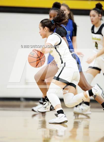 Thumbnail 3 in Brewer vs Fossil Ridge photogallery.