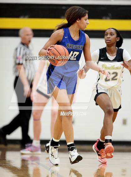 Thumbnail 1 in Brewer vs Fossil Ridge photogallery.