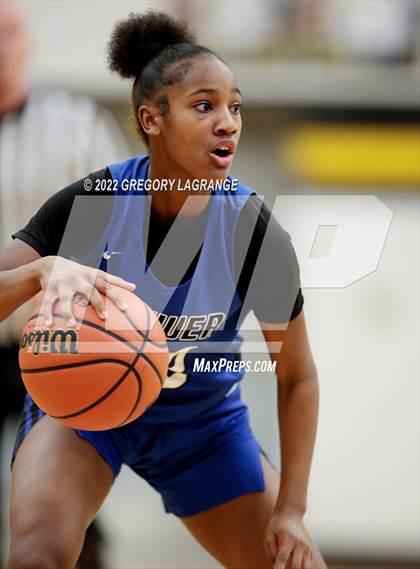 Thumbnail 2 in Brewer vs Fossil Ridge photogallery.