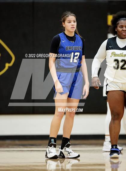 Thumbnail 2 in Brewer vs Fossil Ridge photogallery.