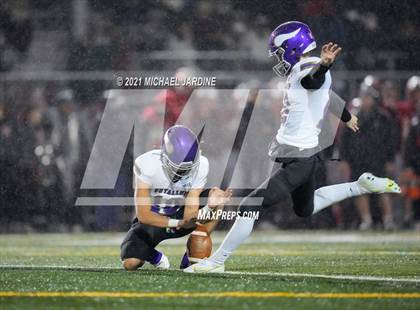 Thumbnail 2 in Puyallup @ Mount Si (WIAA 4A Playoff) photogallery.