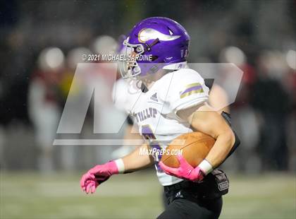Thumbnail 2 in Puyallup @ Mount Si (WIAA 4A Playoff) photogallery.