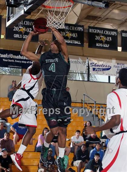 Thumbnail 3 in Trinity vs. Salesian (City of Palms Classic) photogallery.
