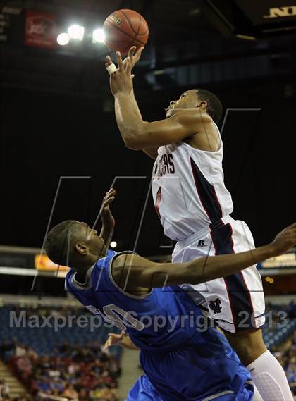 Thumbnail 3 in Modesto Christian vs Sierra (CIF SJS D3 Final) photogallery.