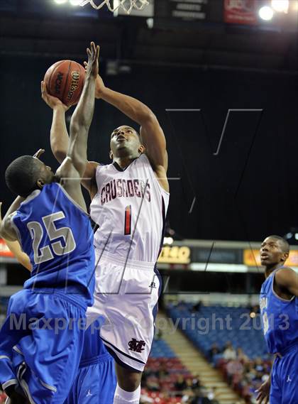 Thumbnail 3 in Modesto Christian vs Sierra (CIF SJS D3 Final) photogallery.