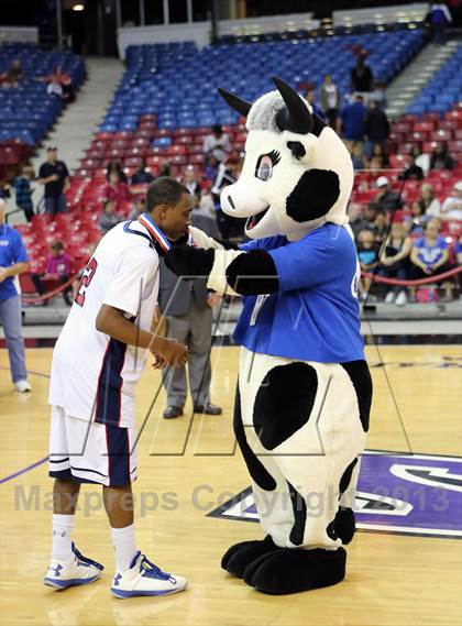 Thumbnail 1 in Modesto Christian vs Sierra (CIF SJS D3 Final) photogallery.