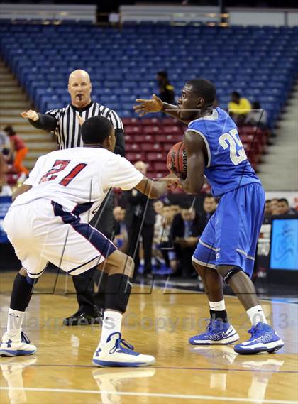 Thumbnail 1 in Modesto Christian vs Sierra (CIF SJS D3 Final) photogallery.