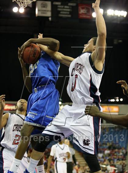 Thumbnail 2 in Modesto Christian vs Sierra (CIF SJS D3 Final) photogallery.