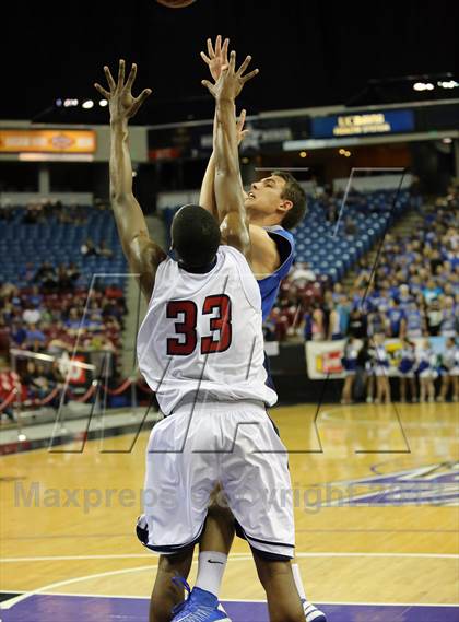 Thumbnail 3 in Modesto Christian vs Sierra (CIF SJS D3 Final) photogallery.