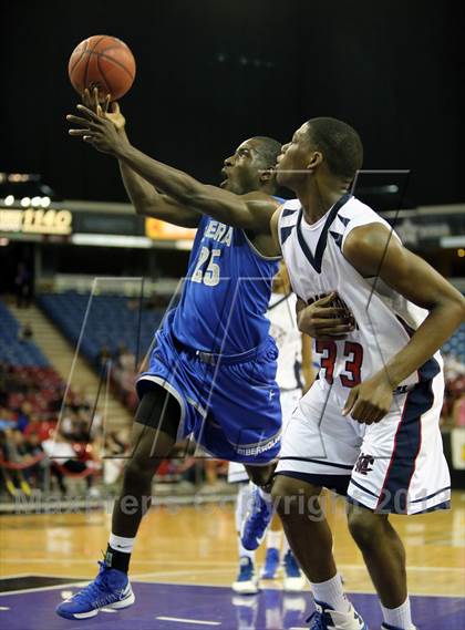 Thumbnail 3 in Modesto Christian vs Sierra (CIF SJS D3 Final) photogallery.