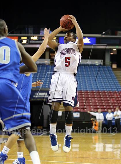 Thumbnail 2 in Modesto Christian vs Sierra (CIF SJS D3 Final) photogallery.