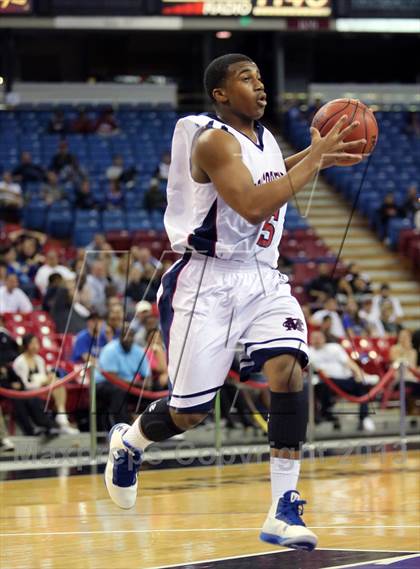 Thumbnail 3 in Modesto Christian vs Sierra (CIF SJS D3 Final) photogallery.