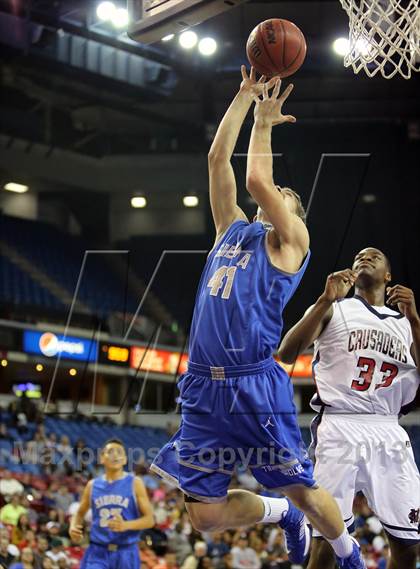 Thumbnail 1 in Modesto Christian vs Sierra (CIF SJS D3 Final) photogallery.