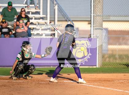 Thumbnail 2 in Marianna vs Suwannee (FHSAA 3A District 2 Semifinal) photogallery.