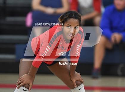 Thumbnail 1 in St. Martin's Episcopal vs. Slaughter Community Charter photogallery.