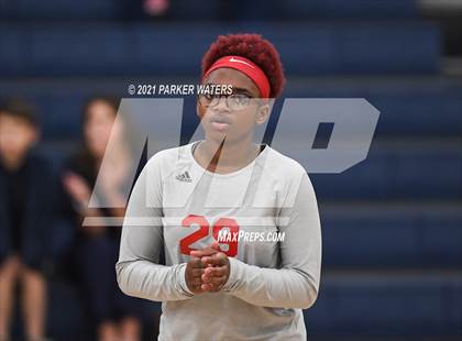Thumbnail 1 in St. Martin's Episcopal vs. Slaughter Community Charter photogallery.