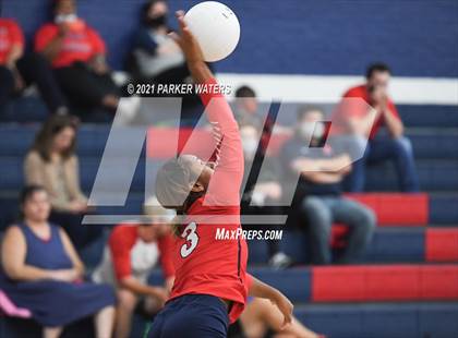 Thumbnail 2 in St. Martin's Episcopal vs. Slaughter Community Charter photogallery.
