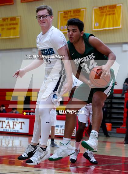 Thumbnail 3 in Moorpark vs Saugus  photogallery.