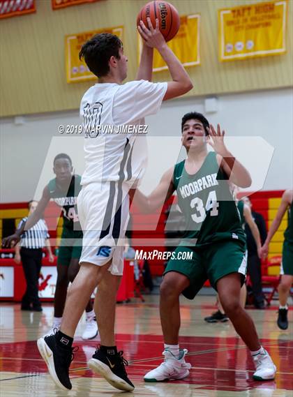 Thumbnail 3 in Moorpark vs Saugus  photogallery.