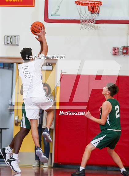 Thumbnail 3 in Moorpark vs Saugus  photogallery.