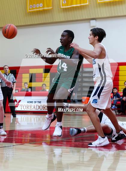 Thumbnail 1 in Moorpark vs Saugus  photogallery.