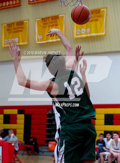 Thumbnail 3 in Moorpark vs Saugus  photogallery.