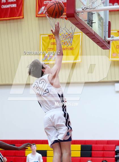 Thumbnail 1 in Moorpark vs Saugus  photogallery.