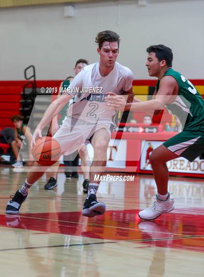 Thumbnail 3 in Moorpark vs Saugus  photogallery.