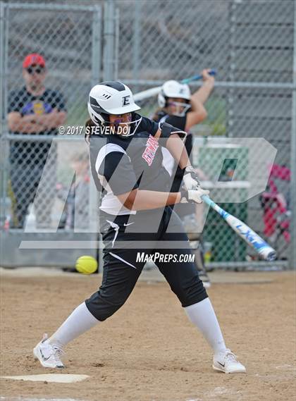 Thumbnail 1 in Etiwanda vs. Norco photogallery.