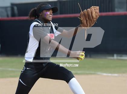Thumbnail 1 in Etiwanda vs. Norco photogallery.