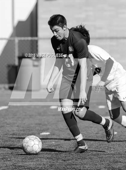 Thumbnail 2 in Canoga Park vs. Notre Dame (SO) Crespi Classic) photogallery.