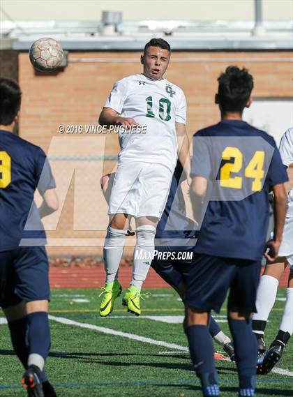 Thumbnail 2 in Canoga Park vs. Notre Dame (SO) Crespi Classic) photogallery.