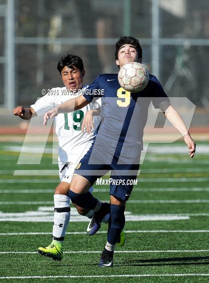 Thumbnail 2 in Canoga Park vs. Notre Dame (SO) Crespi Classic) photogallery.